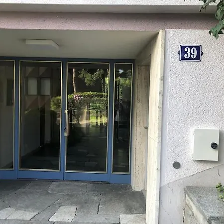 Bright 1 Bedroom Flat In The Centre * Zurich
